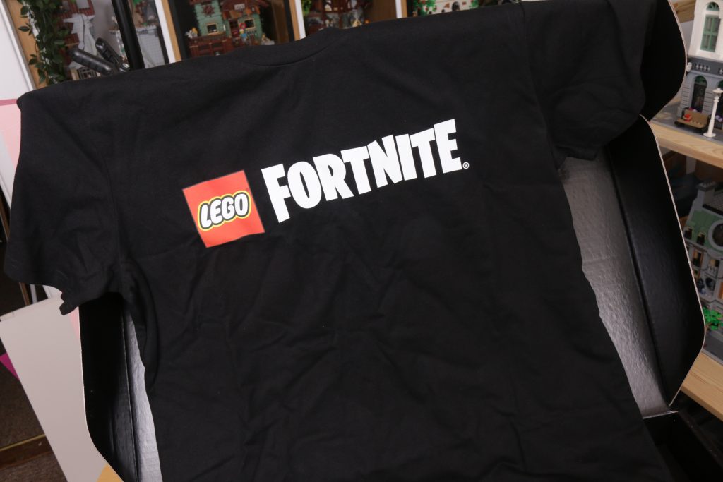 What is inside a LEGO Fortnite gift box 13 1024x683
