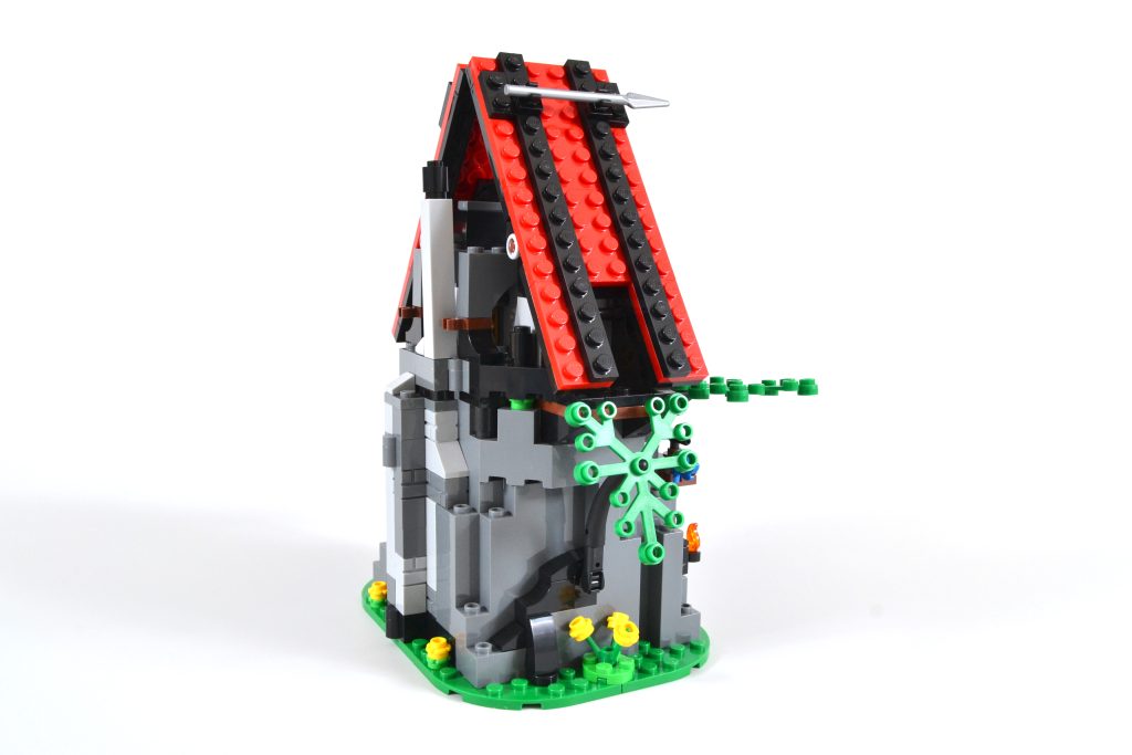 LEGO 40601 Majistos Magical Workshop 8 1024x683