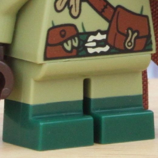 lego 71047 dungeons and dragons collectible minifigures review halfling druid legs