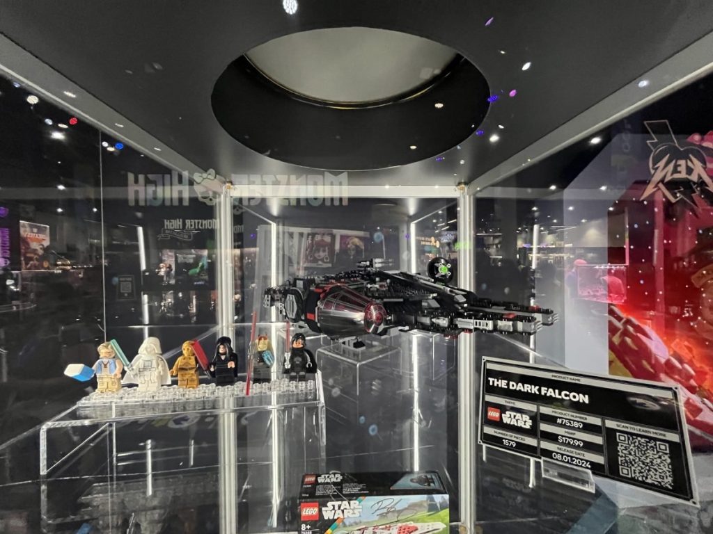 Nerdist LEGO Dark Falcon SDCC 2 1024x768