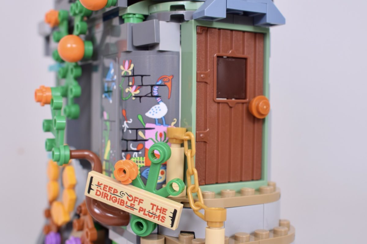 LEGO Harry Potter 76467 Luna Lovegoods House review 14 1200x800