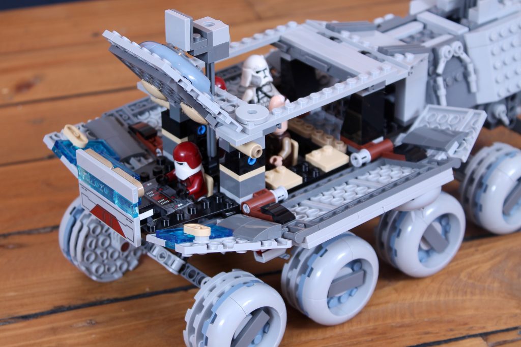 LEGO Star Wars 75413 Republic Juggernaut review 16 1024x683