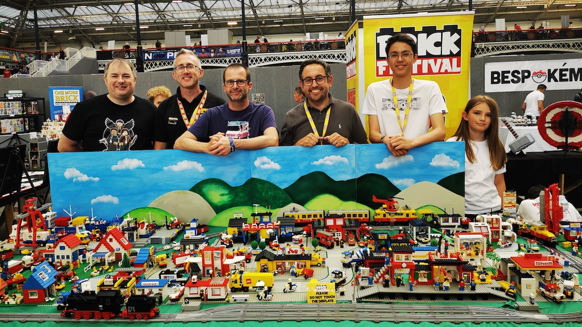 Don't miss your chance to win a £1,000 LEGO gift card