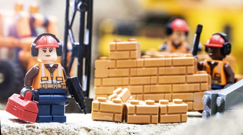 Become a Master Model Builder at LEGOLAND Boston