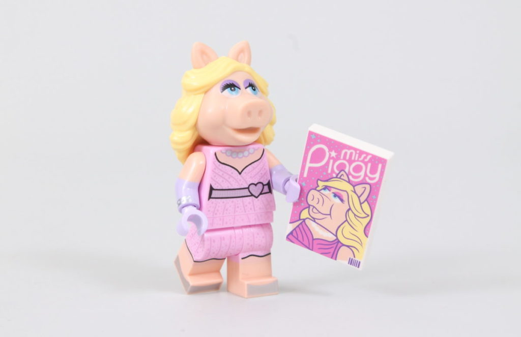 LEGO Collectible Minifigures 71033 The Muppets Miss Piggy 2 1024x663
