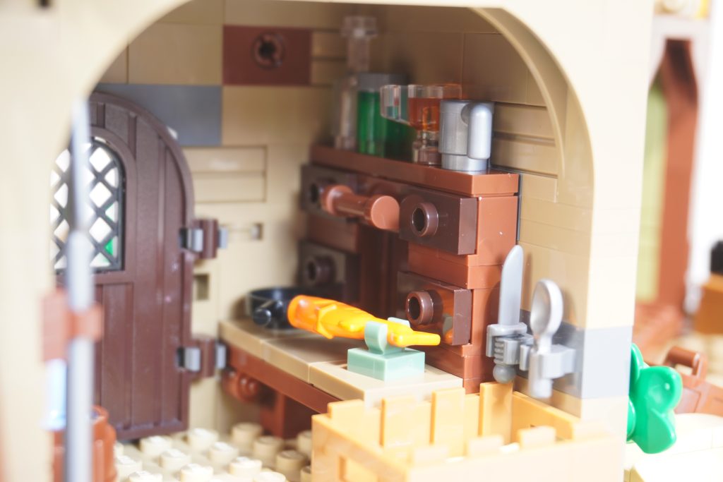 LEGO Bricklink Designer Program The Thieves of Tortuga review 34 1024x683
