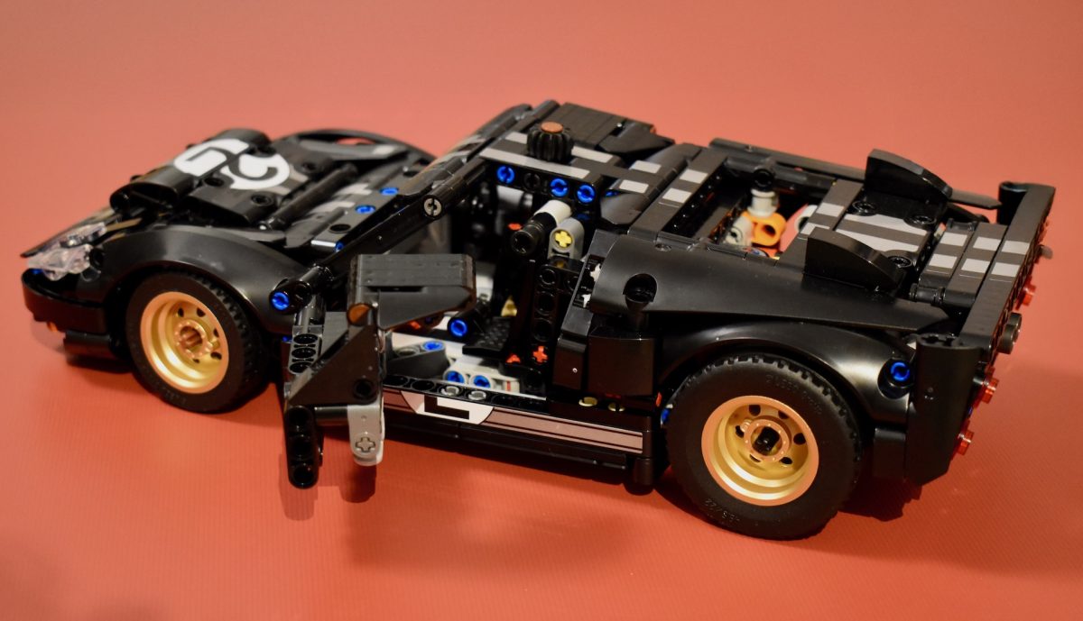 LEGO Technic 42223 1966 Ford GT40 MKII review 7 1200x689