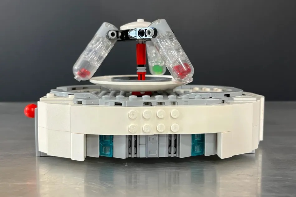 LEGO Ideas Science Lab Kit 5