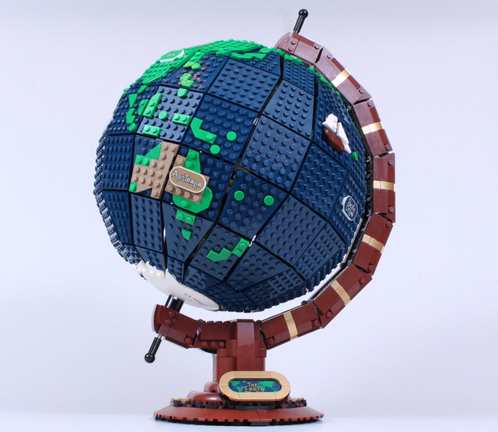 LEGO Ideas 21332 The Globe review 6 1024x889