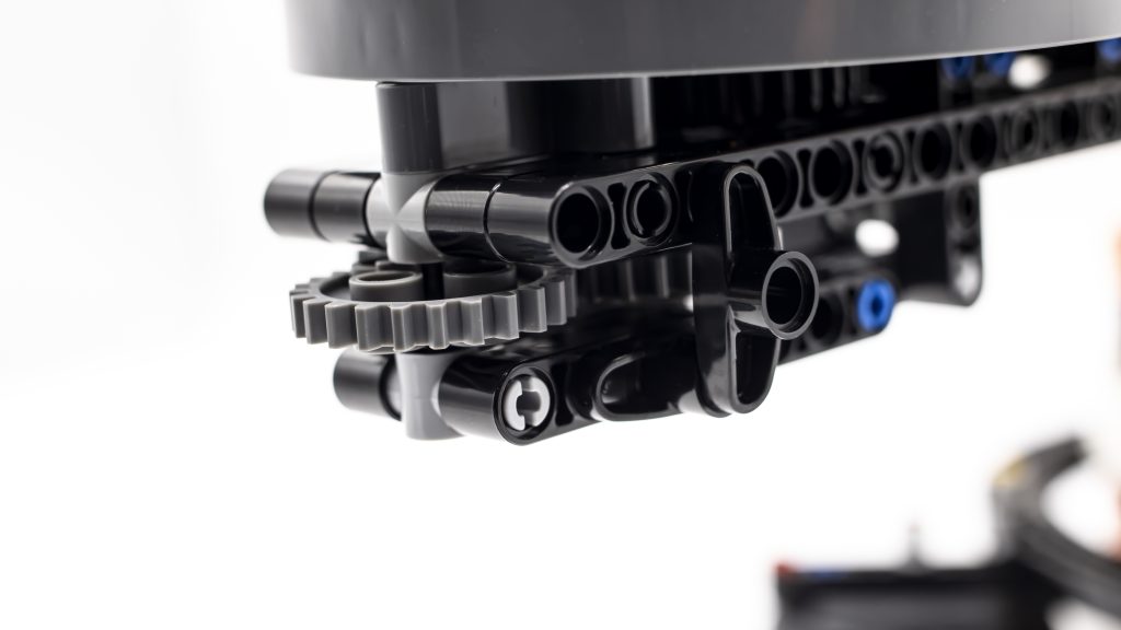 LEGO Technic 42179 Planet Earth and Moon in Orbit 21 1024x576