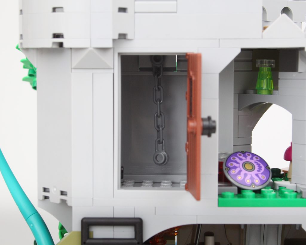 LEGO Ideas 21348 red dragons tale dungeons and dragons review 48 1024x819