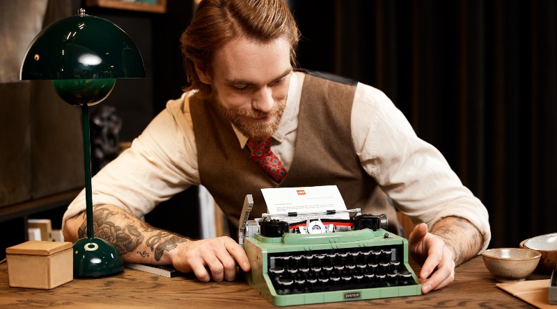 VIP early access on LEGO Ideas 21327 Typewriter starts now