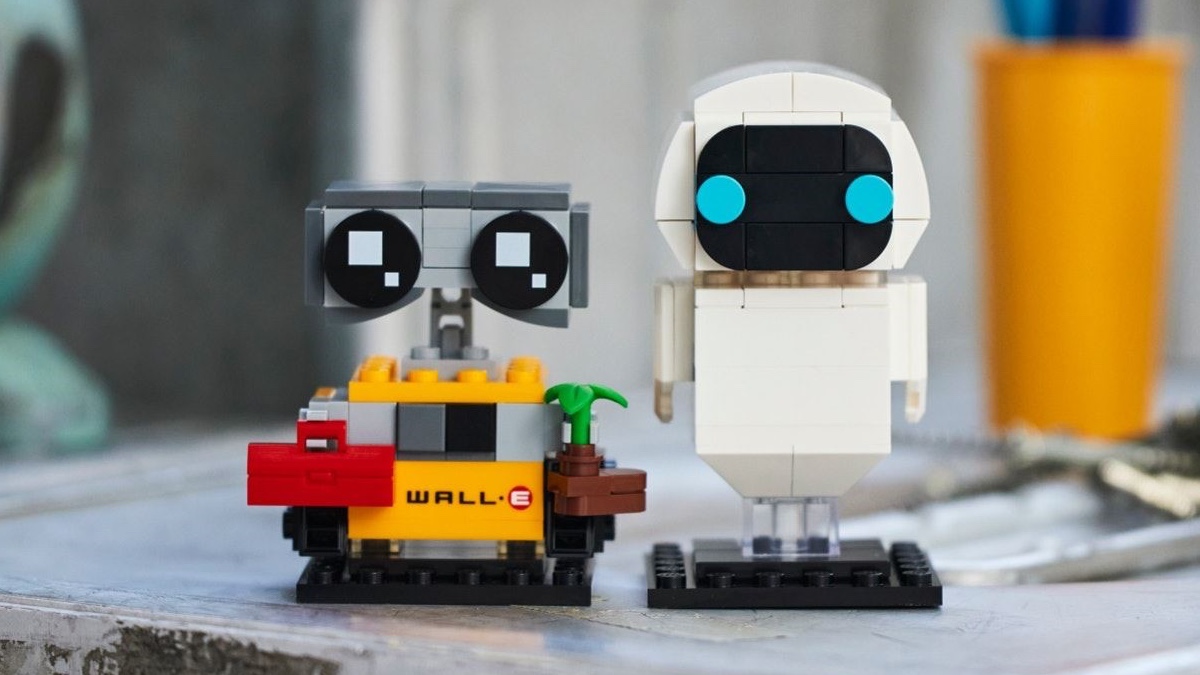 WATCH: Is WALL•E the best LEGO BrickHeadz set ever?