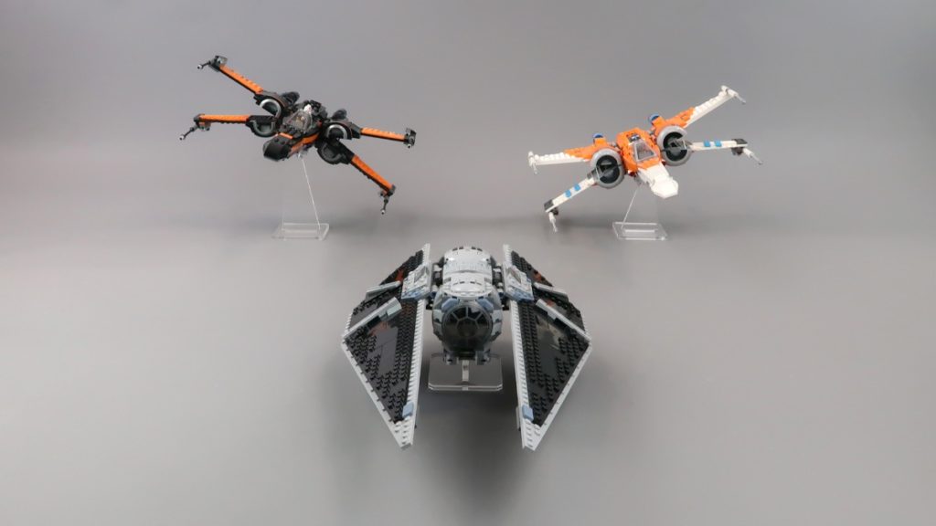 iDisplayit Brick Fanatics LEGO display stands promotion featured 2 1024x576
