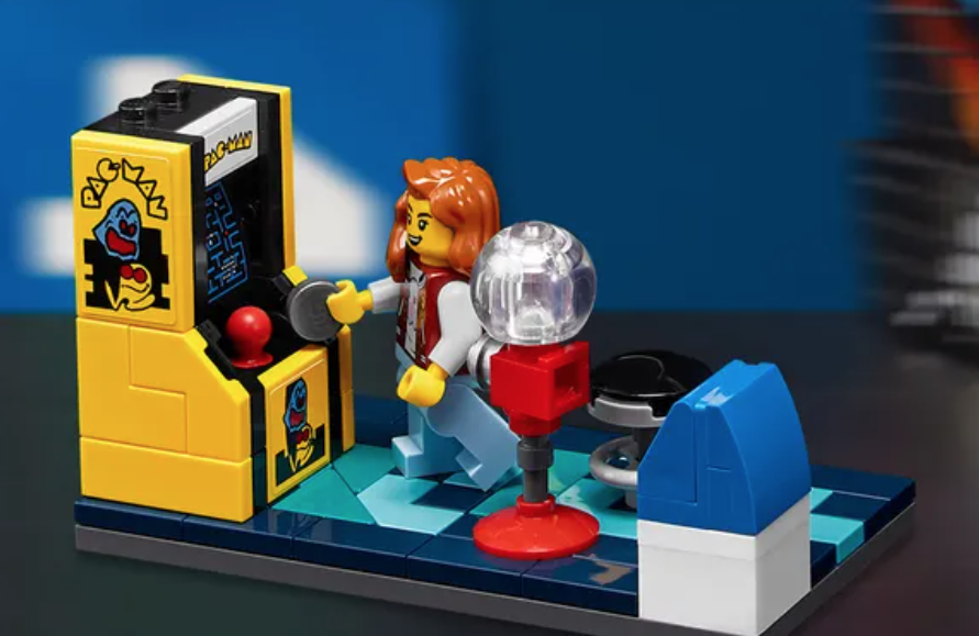 LEGO Icons 10323 PAC MAN Arcade