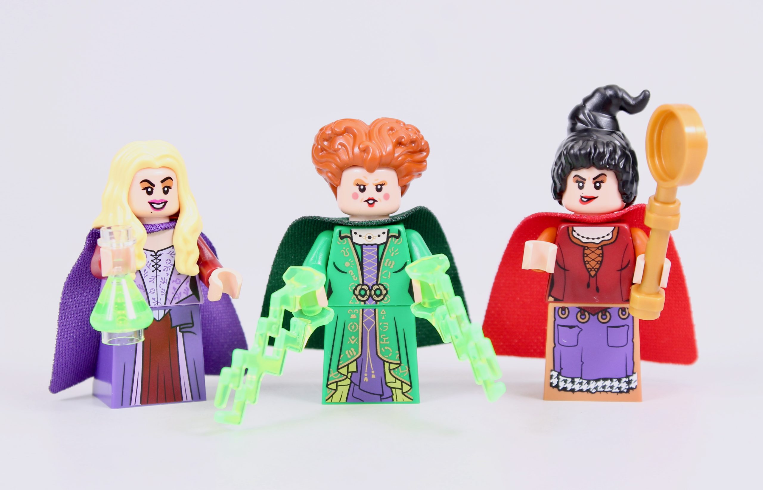 LEGO Ideas 21341 Disney Hocus Pocus The Sanderson Sisters Cottage review 43 scaled