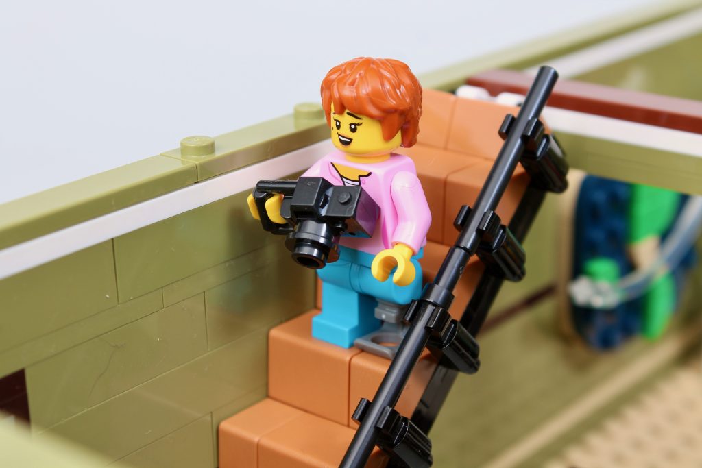 LEGO Icons 10326 Natural History Museum review 41 1024x683