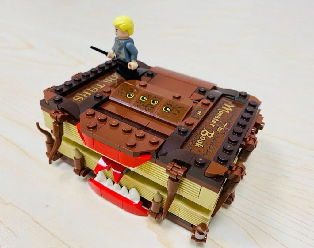 lego 30628 monster books of monsters 3