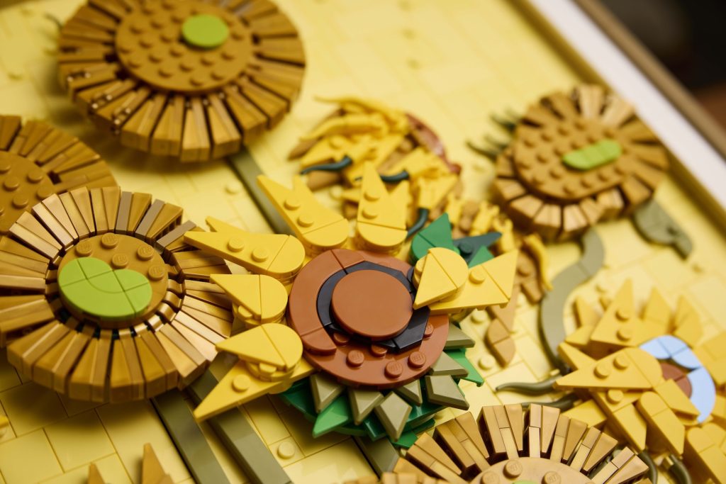 LEGO Art 31215 Vincent van Gogh Sunflowers 12 1024x683