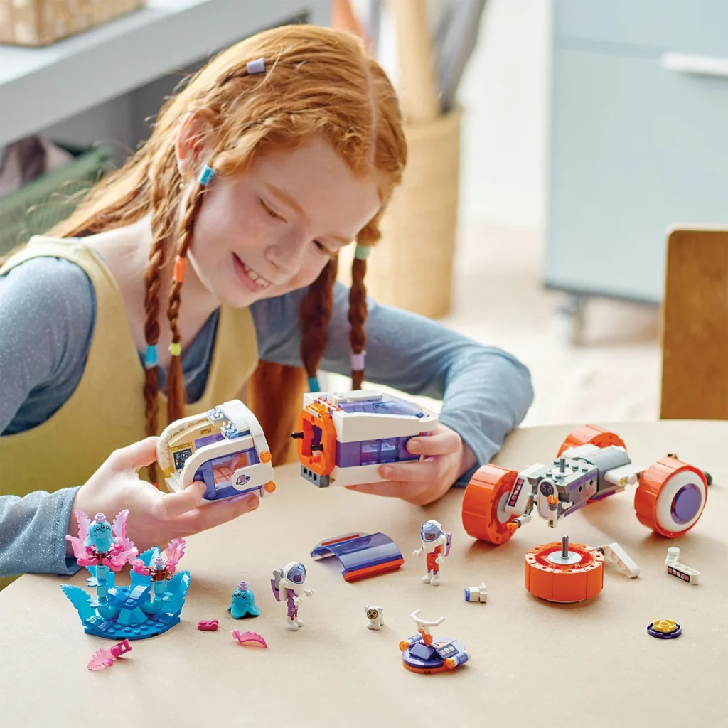 LEGO Friends 42602 Space Research Rover 4 1024x1024