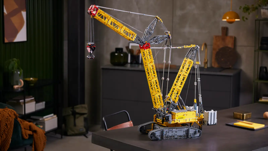 LEGO Technic 42146 Liebherr Crawler Crane LR 13000 Lifestyle featured 1024x576