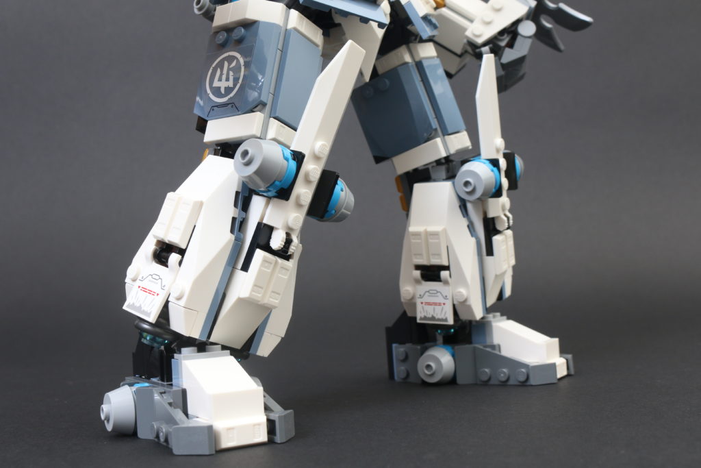 LEGO NINJAGO Legacy 71738 Zanes Titan Mech Battle review 28