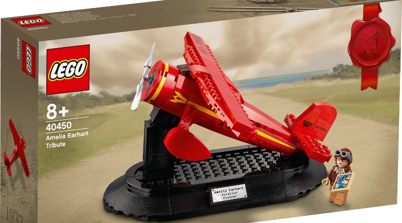 Official images of LEGO 40450 Amelia Earhart Tribute GWP