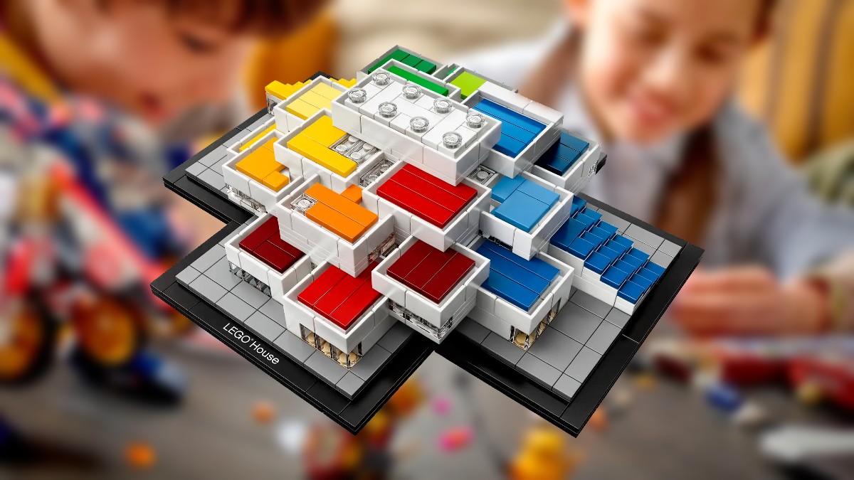 21037 LEGO House makes a surprise return to online store