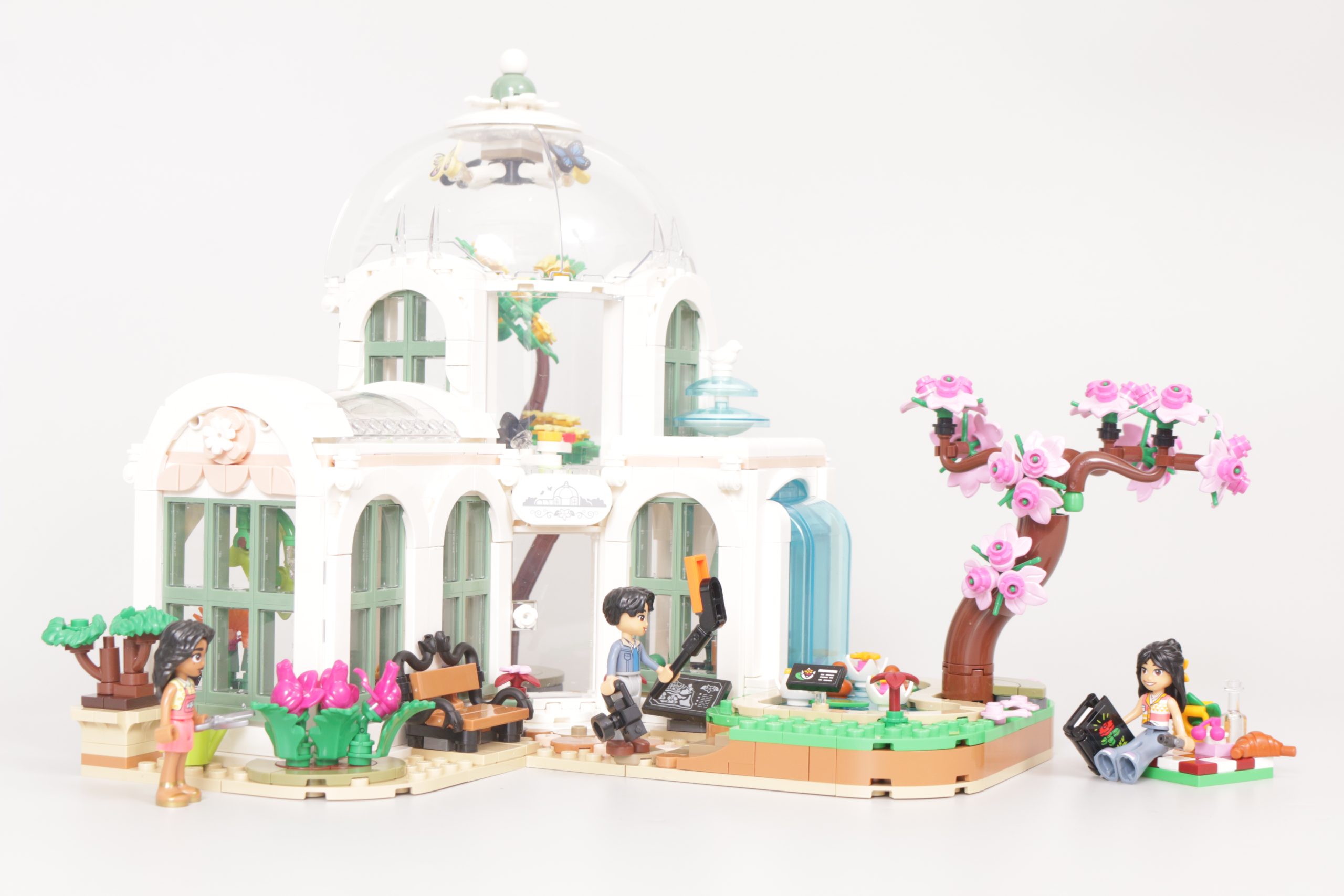 LEGO Friends 41757 Botanical Garden review 9 scaled