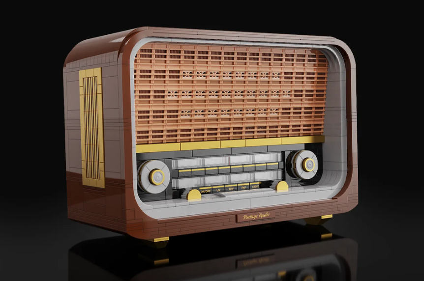 LEGO Ideas Vintage Radio 1