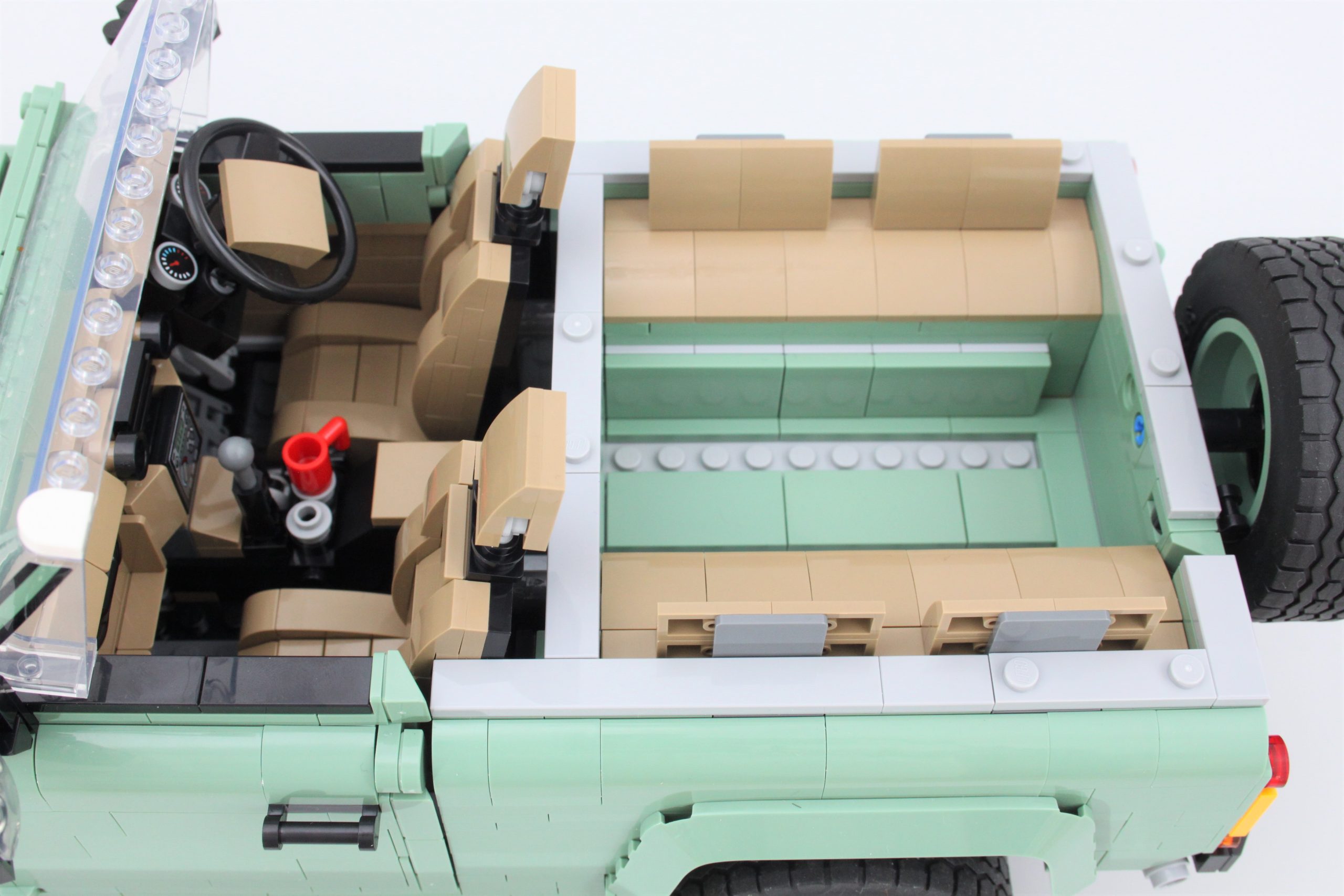 LEGO ICONS 10317 Land Rover Classic Defender 90 review 55 scaled
