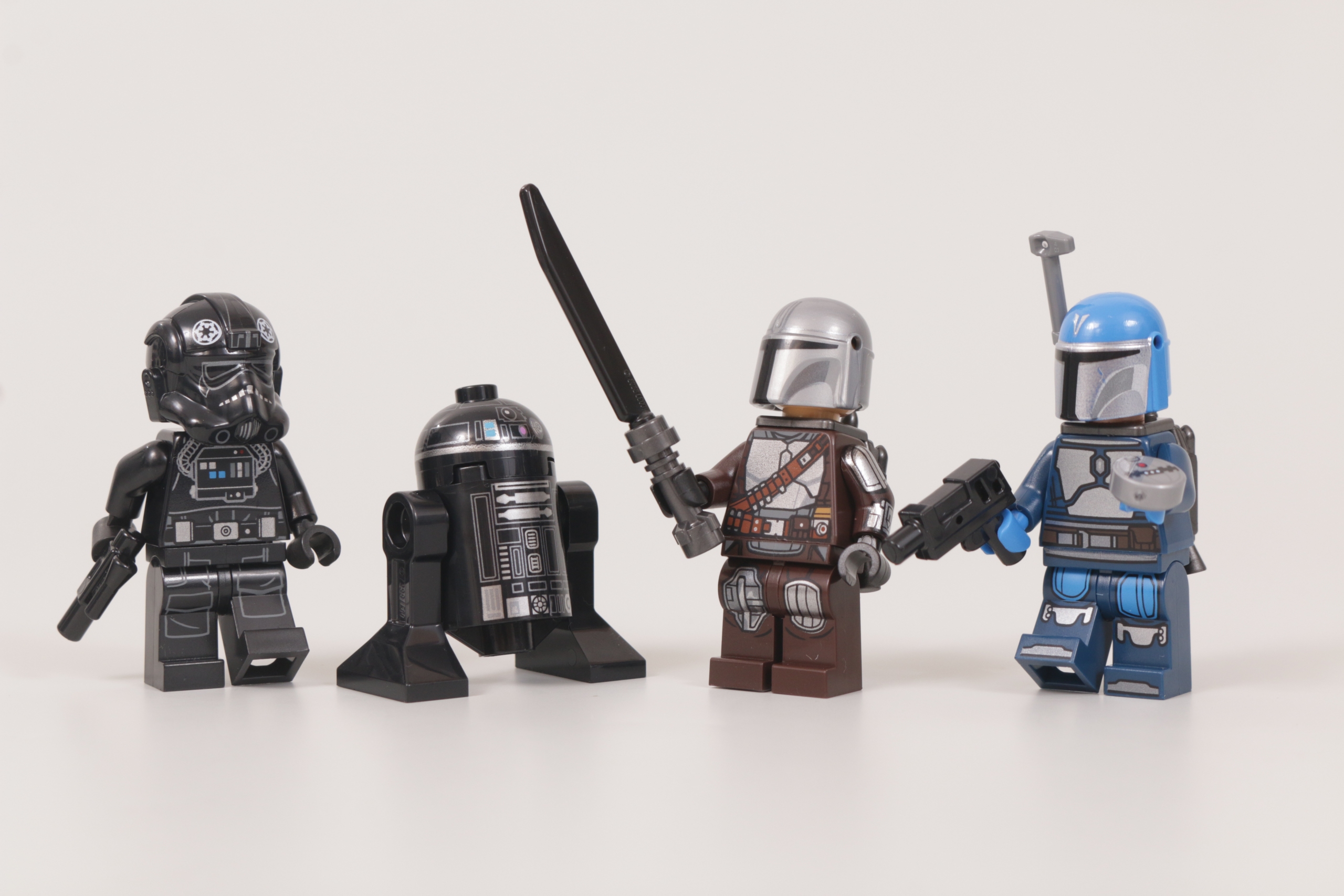 LEGO Star Wars 75348 Mandalorian Fang Fighter vs. TIE Interceptor review 36 scaled
