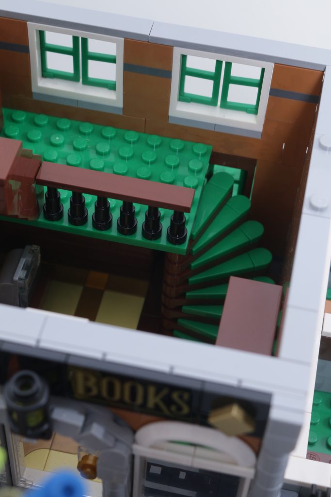 LEGO Icons 10350 Tudor Corner second review plus comparison with 10251 Brick Bank and 10270 Bookshop 32 683x1024