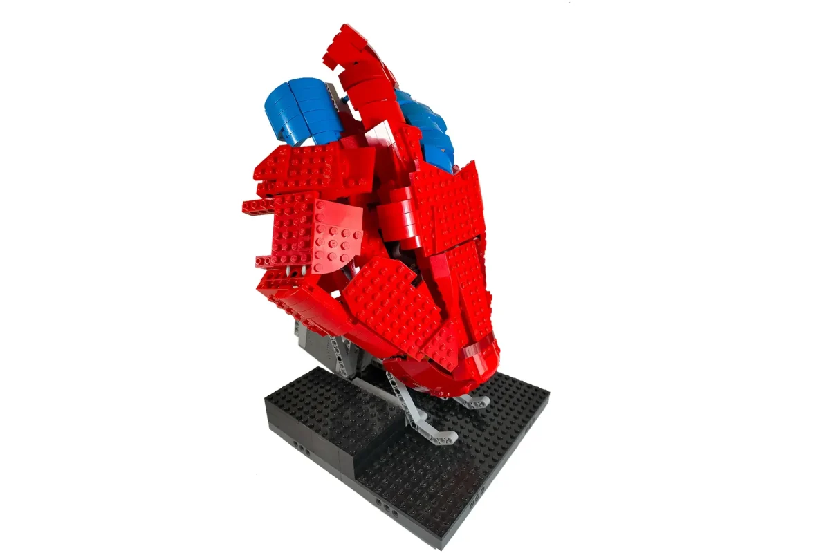 LEGO Ideas Motorized Beating Heart 3 1200x800