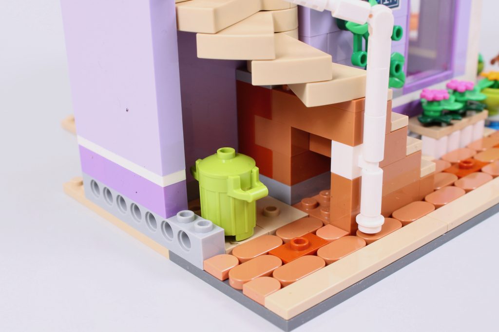 LEGO Friends 41747 Heartlake City Community Kitchen review 7 1024x683