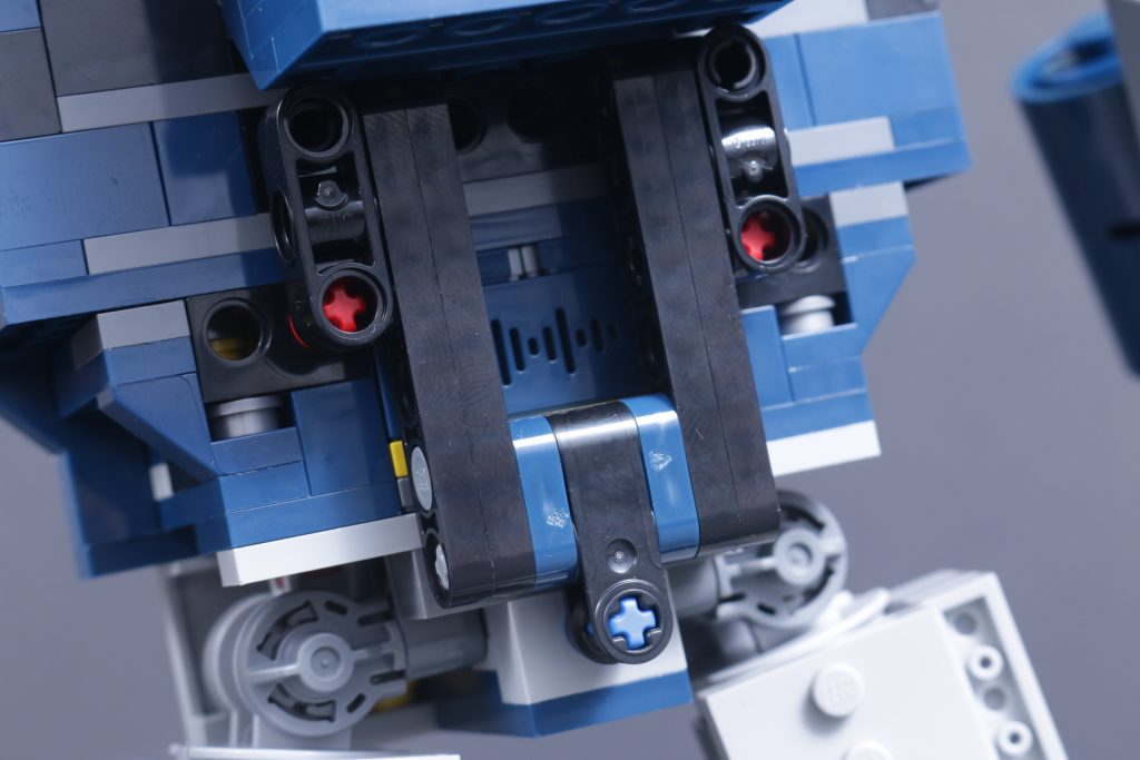 LEGO Icons Transformers 10358 Soundwave review 21 1024x683