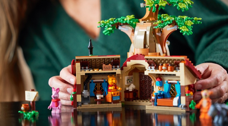 The new LEGO Winnie the Pooh set includes two subtle nods to its fan designer