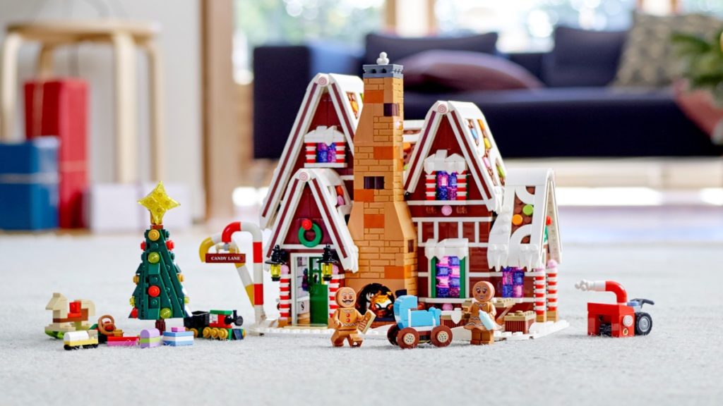 LEGO Creator Expert 10267 Gingerbread House featured resized 1024x576