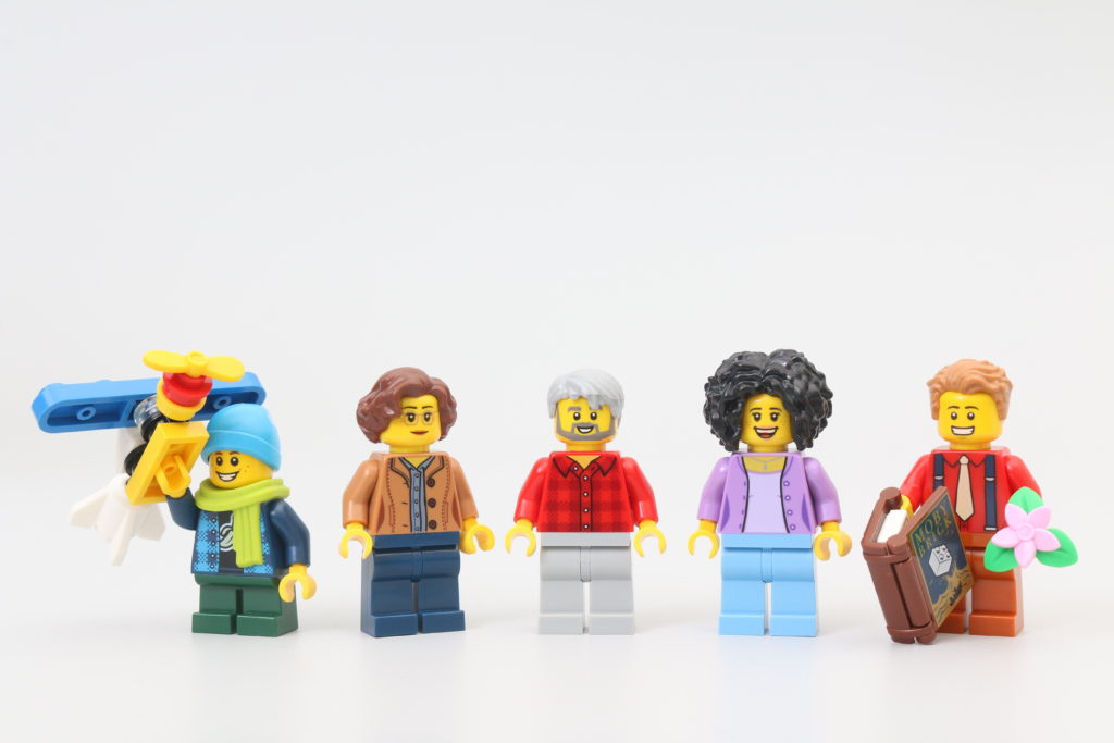 LEGO Creator Expert 10270 Bookshop review 1