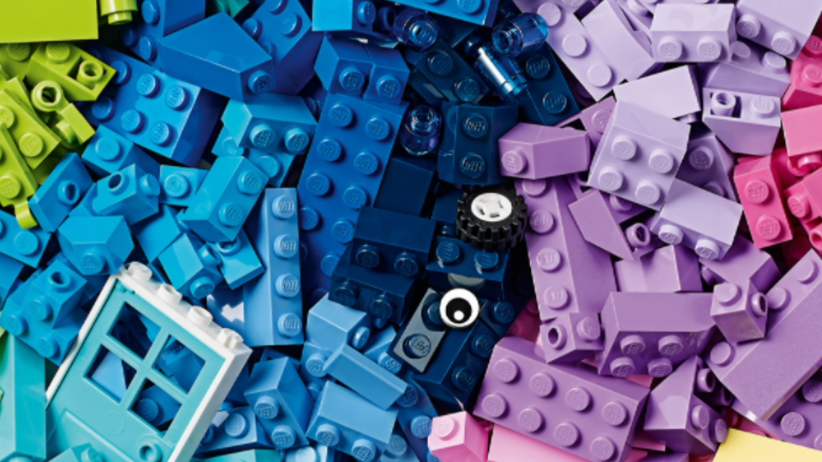 First look at upcoming LEGO Classic 11032 Creative Color Fun