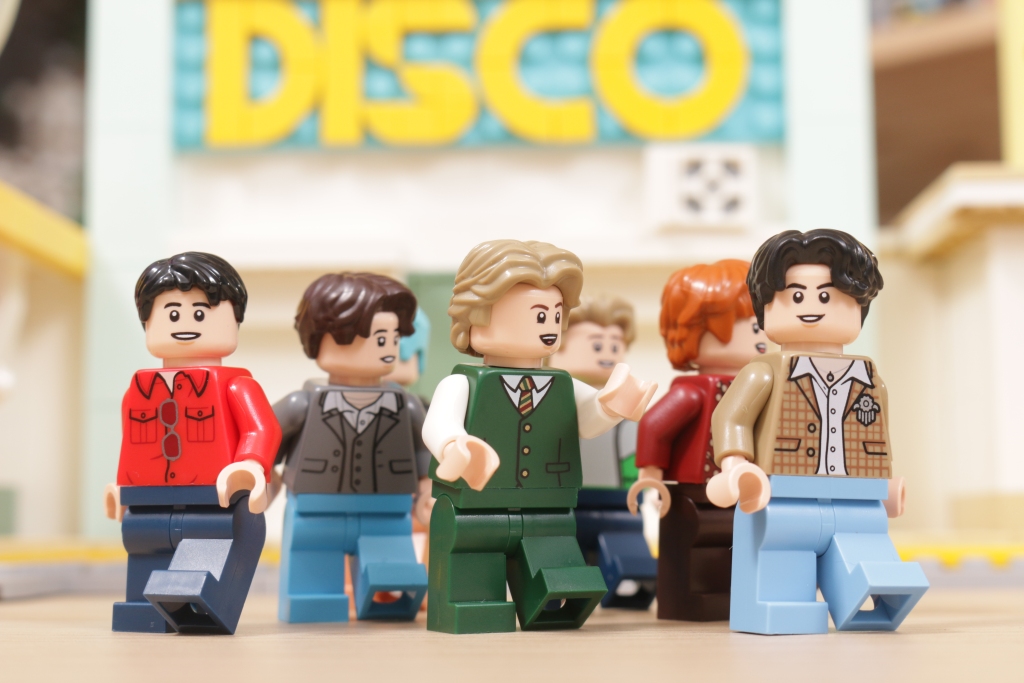 LEGO Ideas 21339 BTS Dynamite Bangtan Boys Jin Suga j hope RM Jimin V Jung Kook review 45 1024x683