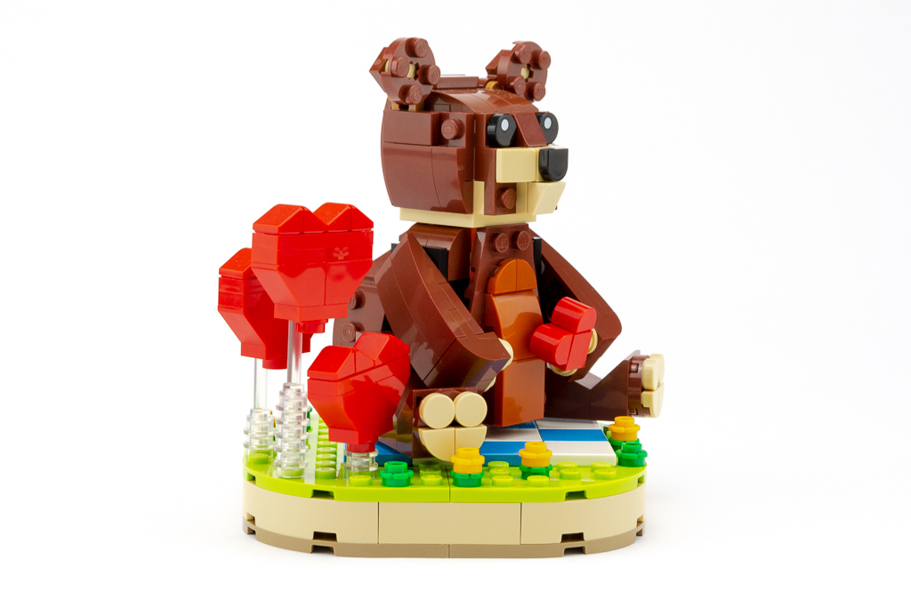LEGO Review Valentines Brown Bear 20