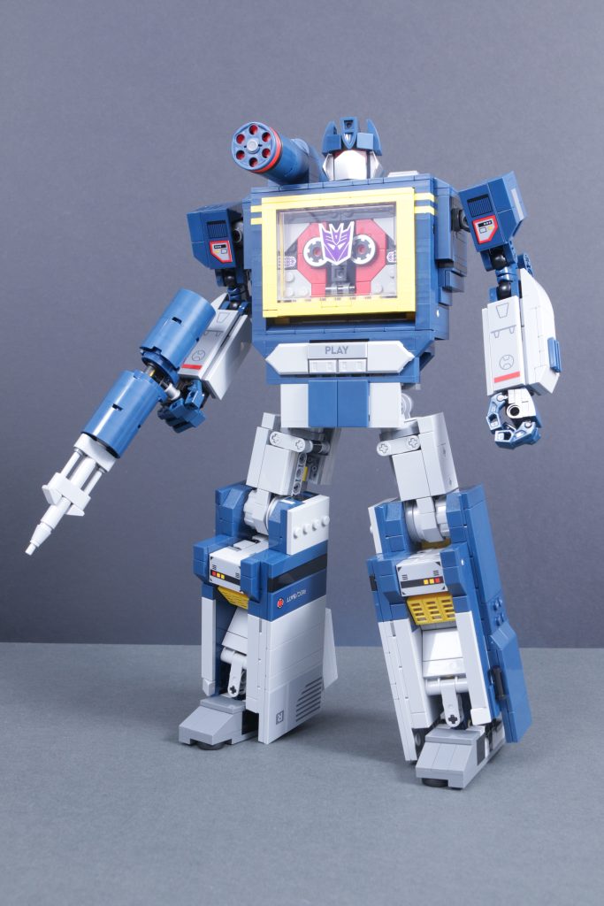 LEGO Icons Transformers 10358 Soundwave review 2 683x1024