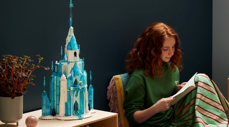 Huge LEGO Disney 43197 The Ice Castle officially revealed