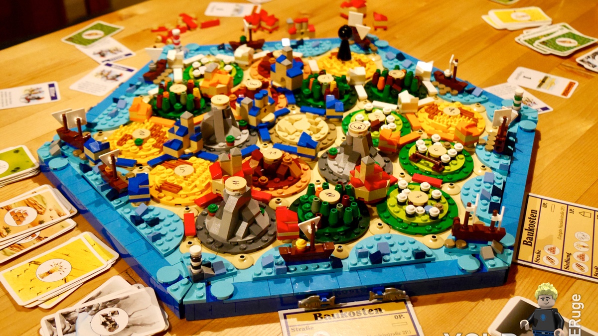 LEGO CATAN board game scores 10,000 victory points on LEGO Ideas
