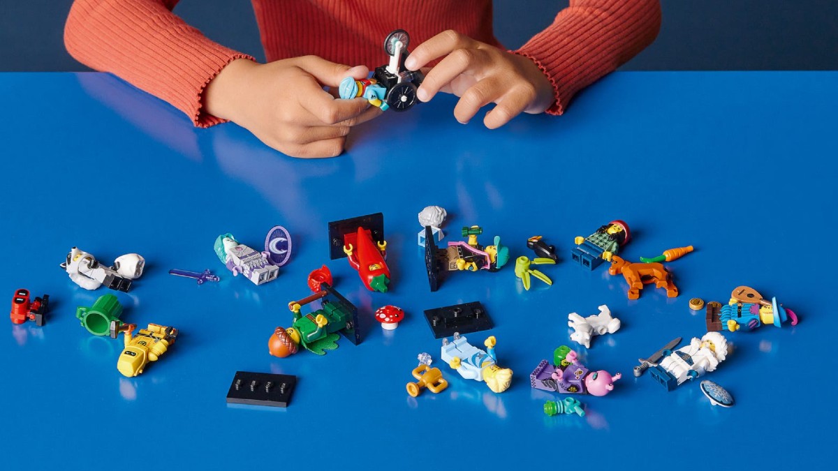LEGO Collectible Minifigures 71032 Series 22 available now