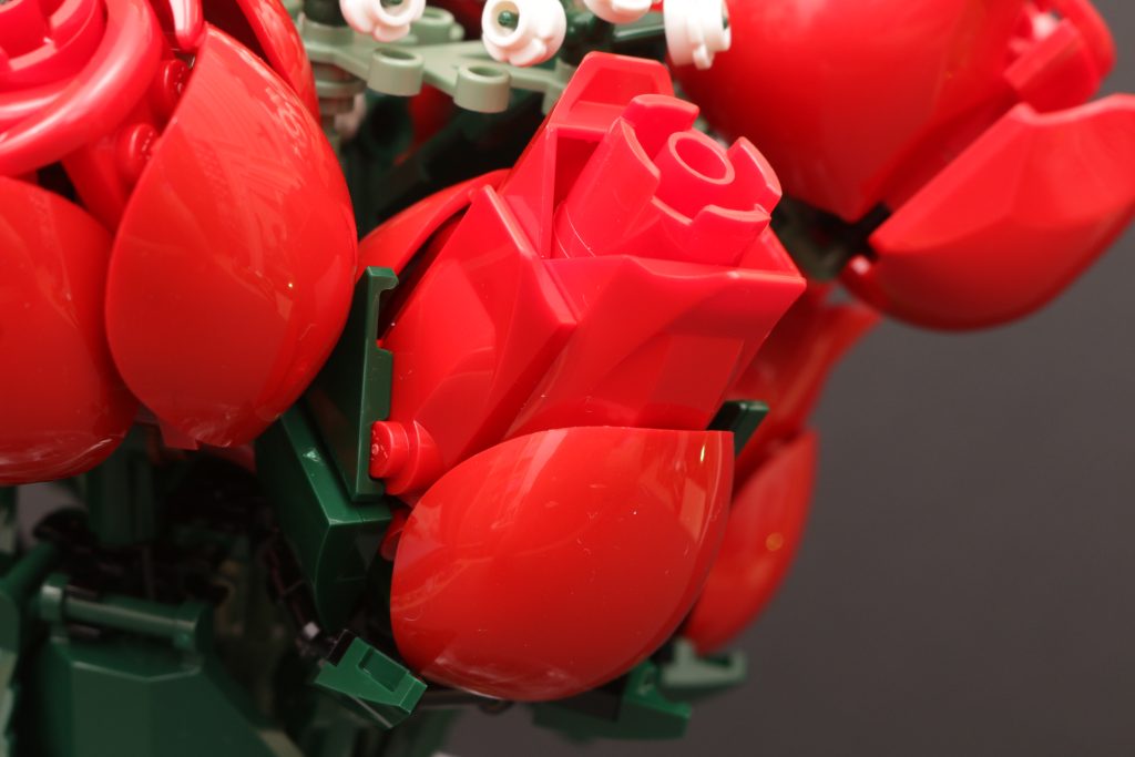 LEGO Botanical Collection 10328 Bouquet of Roses review 6 1024x683