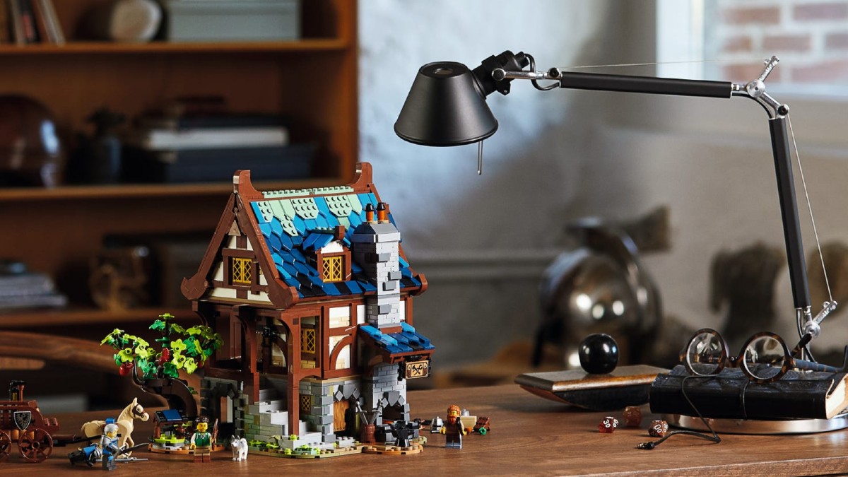 Grab 20% off LEGO Ideas 21325 Medieval Blacksmith while you still can
