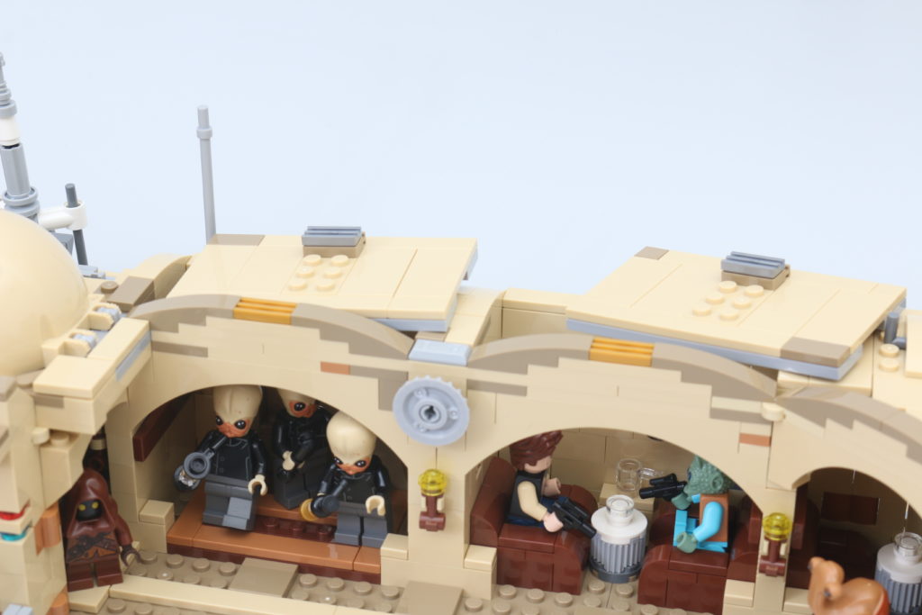 LEGO Star Wars 75290 Mos Eisley Cantina review 64