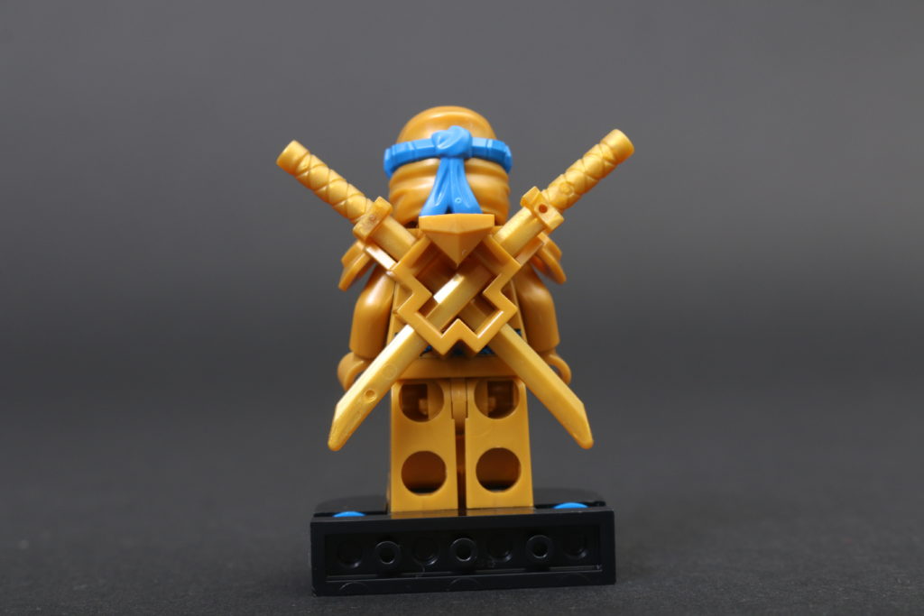 LEGO NINJAGO Legacy 71738 Zanes Titan Mech Battle review 2